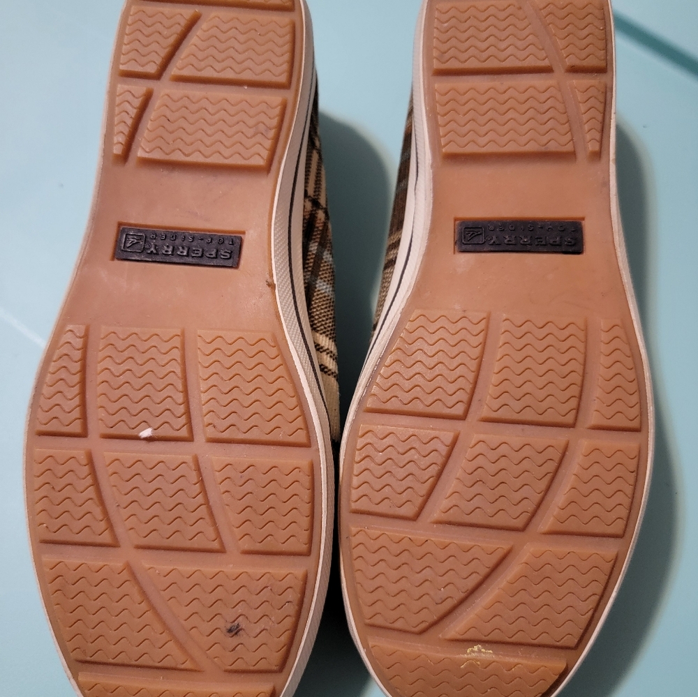 Women's size 7 Sperry Top Sider shoes